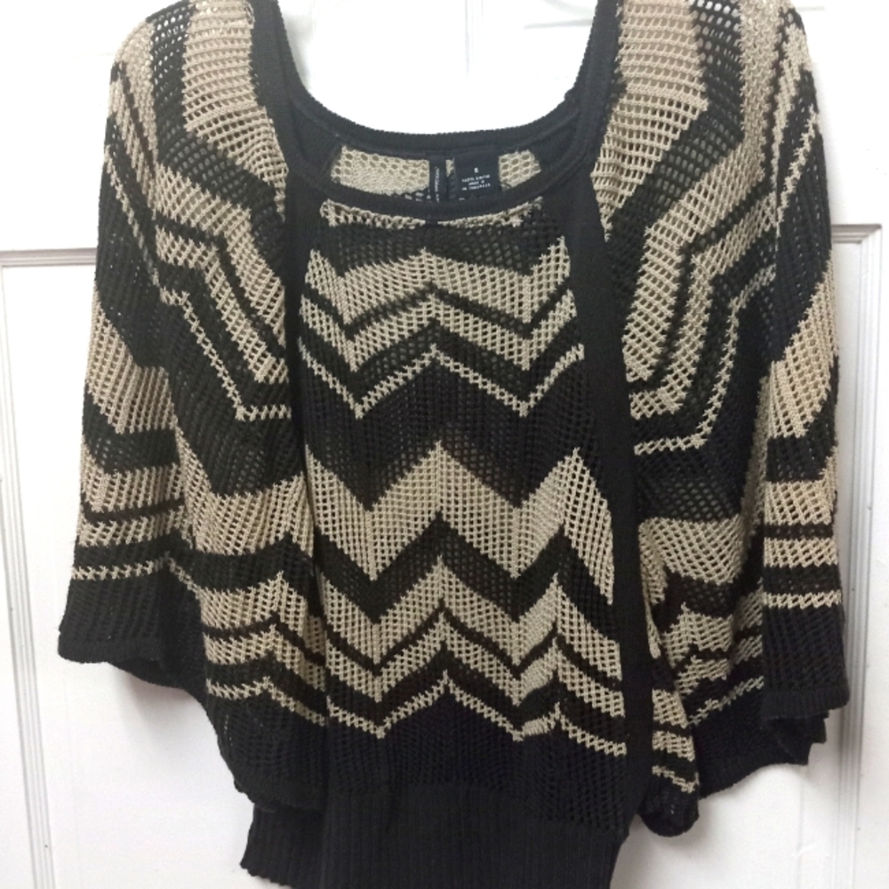 New Directions Small Air Plane Sleeves Crochet Breezy Sweater